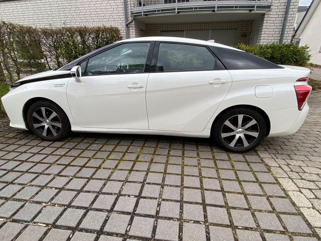 Image of Toyota Mirai