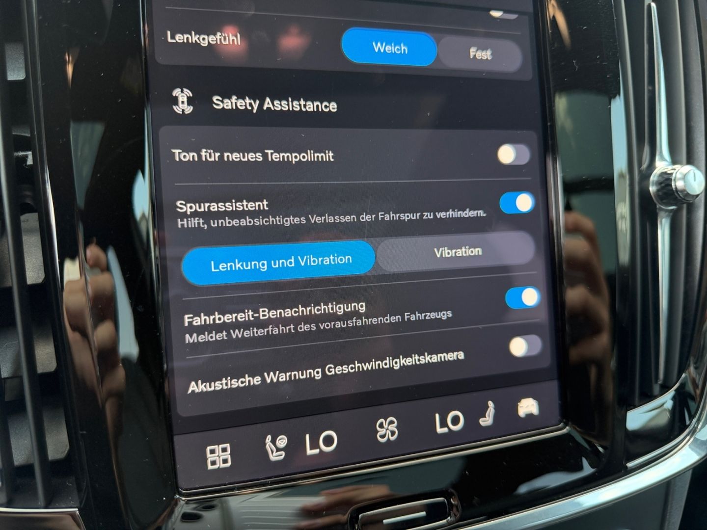 Volvo V90 Ultra Dark Recharge AWD StandHZG HUD Luftfah foto 23