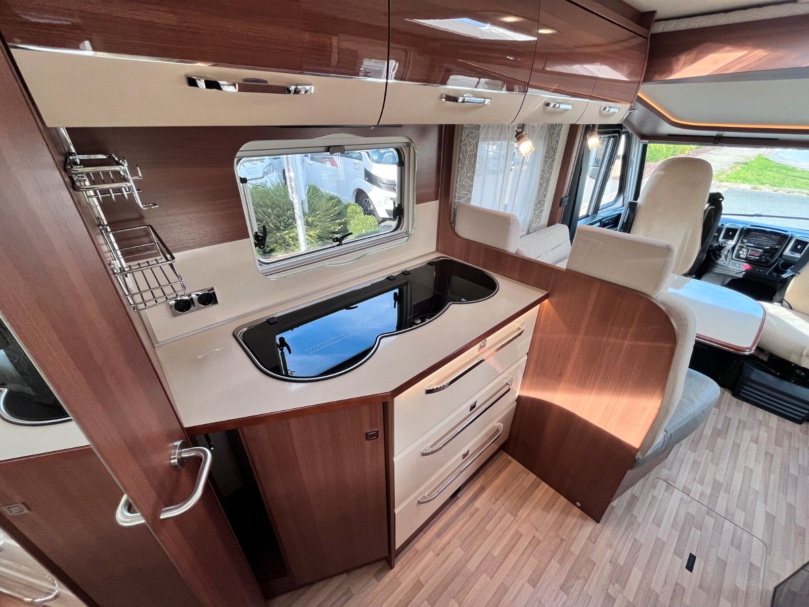 Fahrzeugabbildung LMC Explorer Comfort I 615 - Neuzustand -