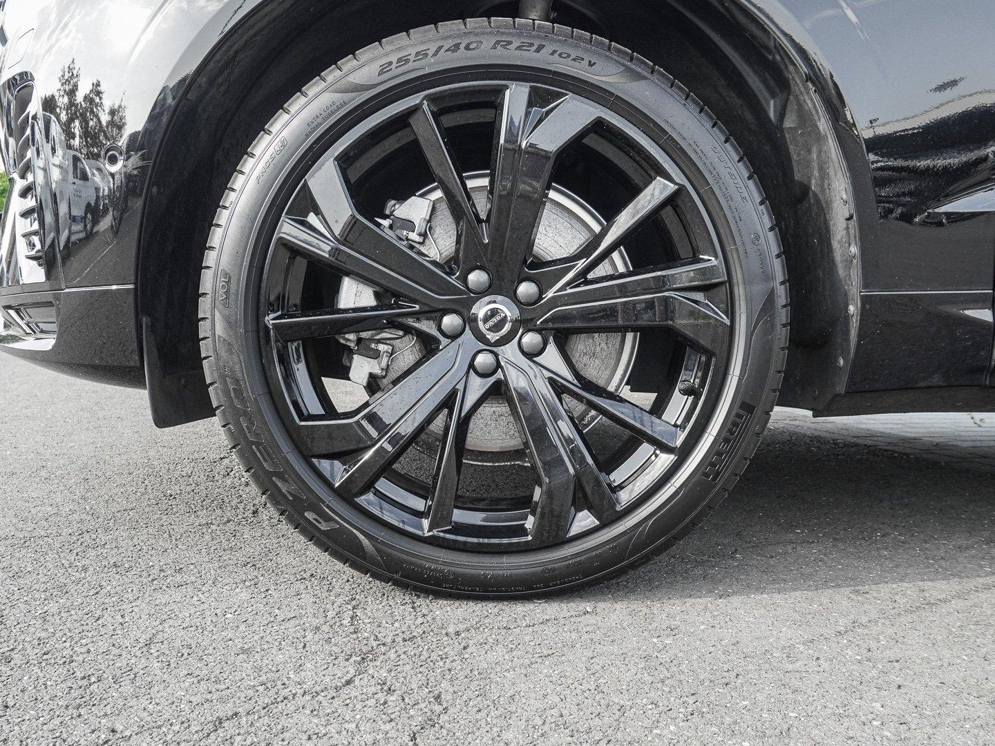 Volvo XC60 T8 AWD Black Edition Ultra Plug-in Hybrid