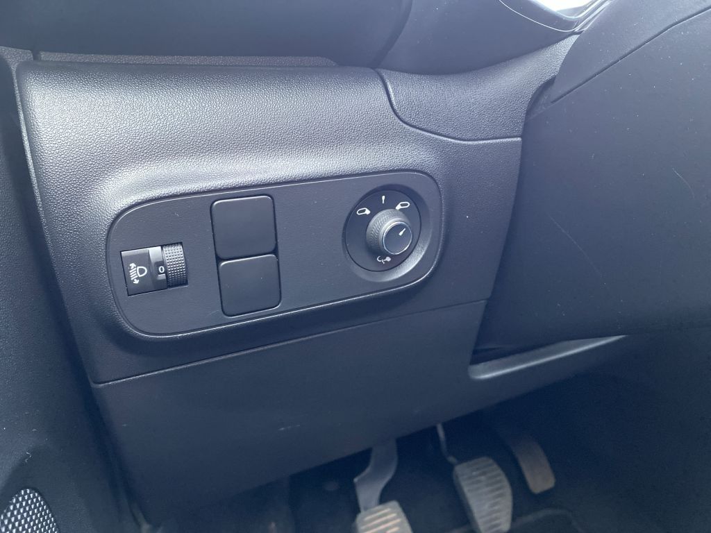 Fahrzeugabbildung Citroën C3 PT 83 S&S C-SERIES *Klimaautomatik*PDC hinten