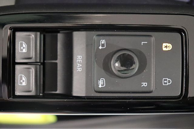 ID.4 Pure ACC Kamera LED NAVI PDC TEMPOMAT