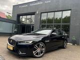 Jaguar XE R-Dynamic SE*VIRTUAL*KEMERA*MATRIX LED* - Jaguar XE: Se