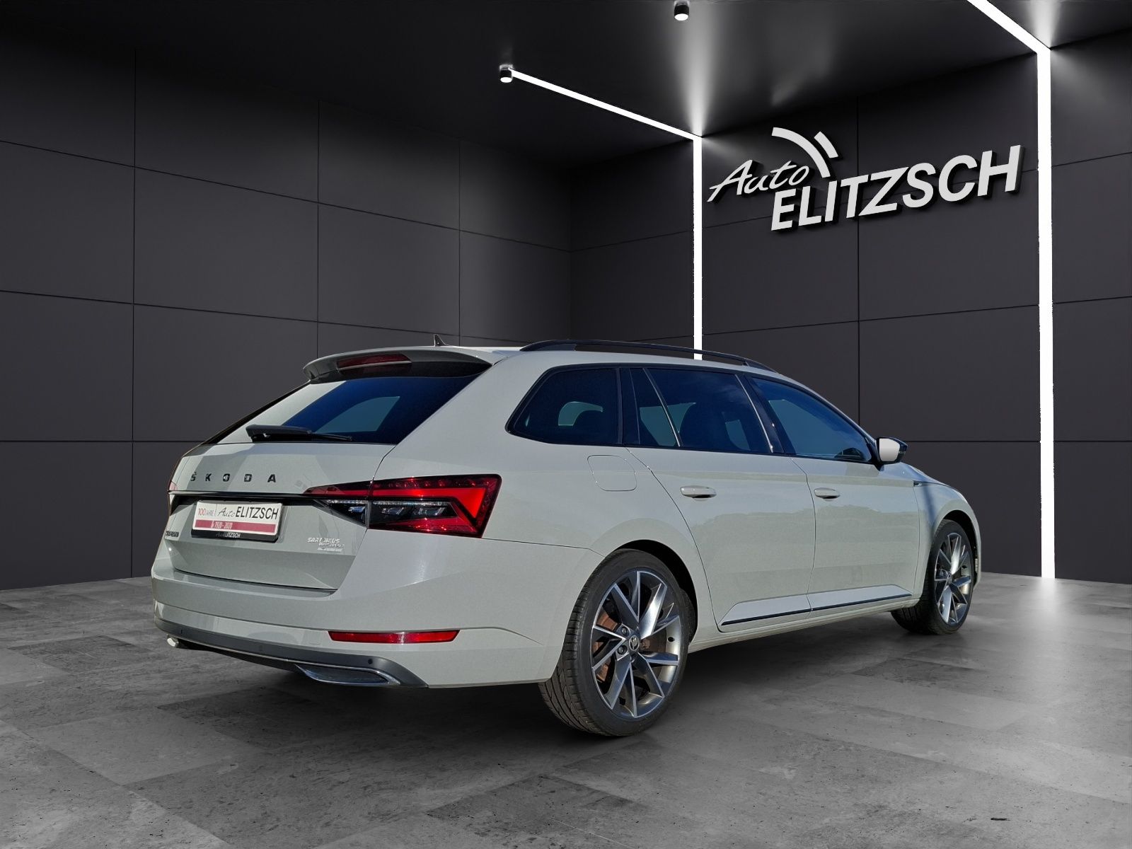 Fahrzeugabbildung SKODA Superb Combi TDI Sportline DSG Matrix Navi AID A