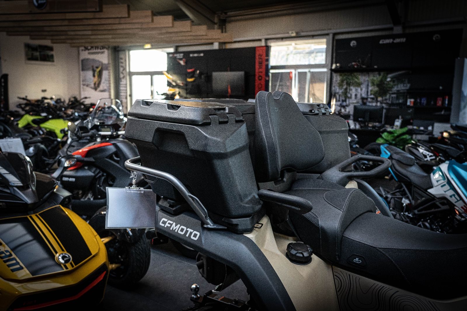 Fahrzeugabbildung CFMOTO CForce 1000 Touring Pro Overland