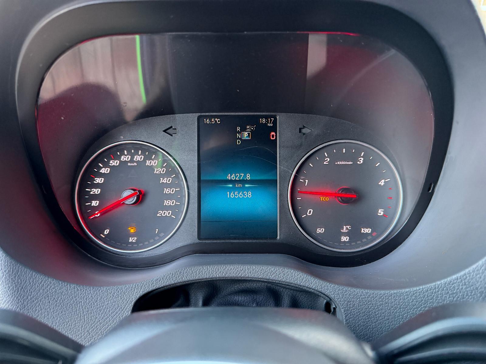 Mercedes-Benz Sprinter 319 CDI V6 Kasten L2H2 RWD Navi Automat