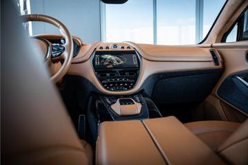 صورة مصغرة 26 لـ 2021 Aston Martin DBX