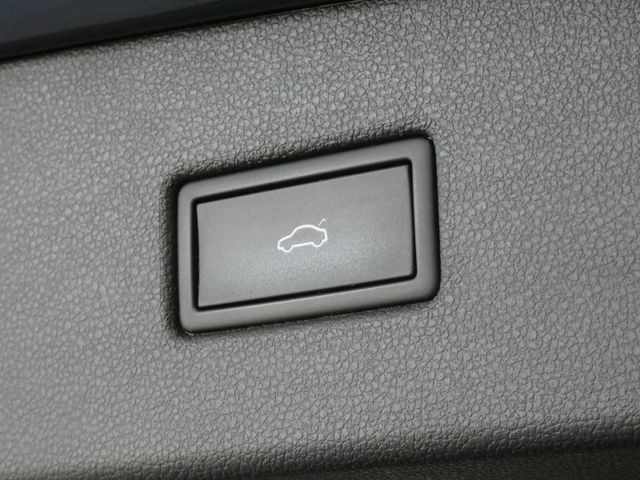 Tiguan 1.5 TSI Active DSG AHK NAVI el.Heckklappe