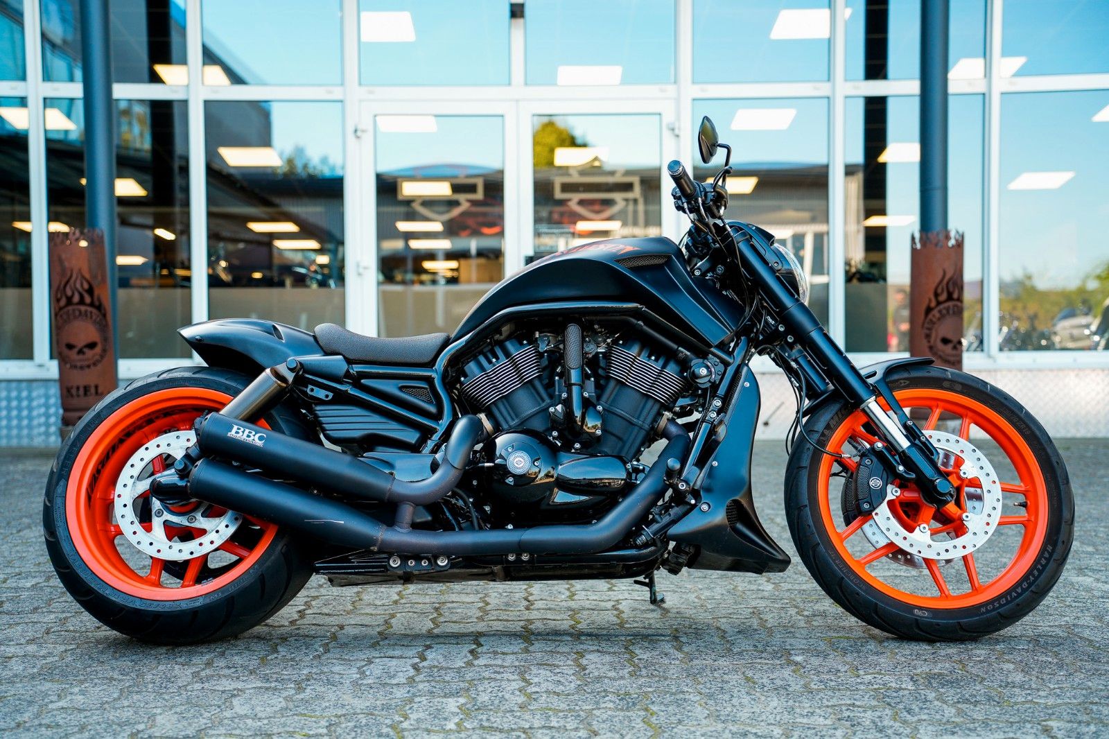 Fahrzeugabbildung Harley-Davidson VRSDCX Night Rod Special - BBC Dragbar AIRRIDE