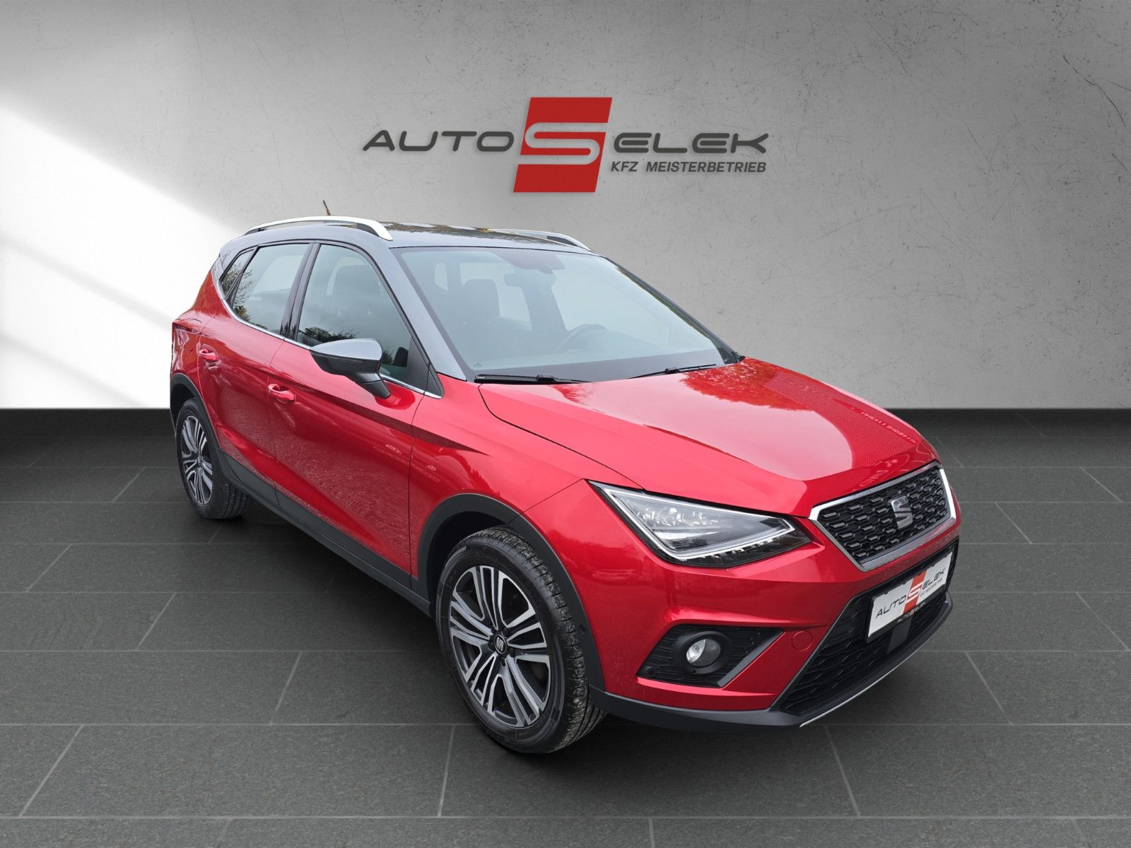 Fahrzeugabbildung SEAT Arona Xcellence*Navigationssystem AHK PDC SiTZHE