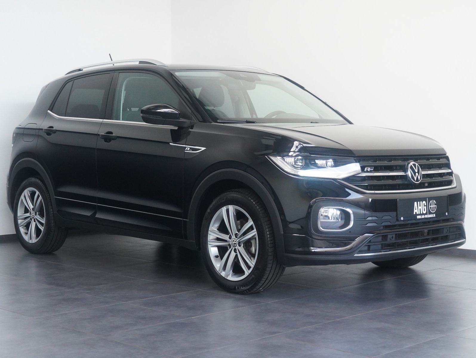 Fahrzeugabbildung Volkswagen T-Cross 1.0 TSI DSG R-Line IQ.DRIVE/LED/NAVI/ACC