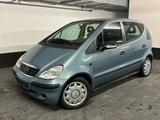 Mercedes-Benz A 140 CLASSIC Lang KLIMAANLAGE~TÜV12/26~WENIGKM - blaue Mercedes-Benz A 140