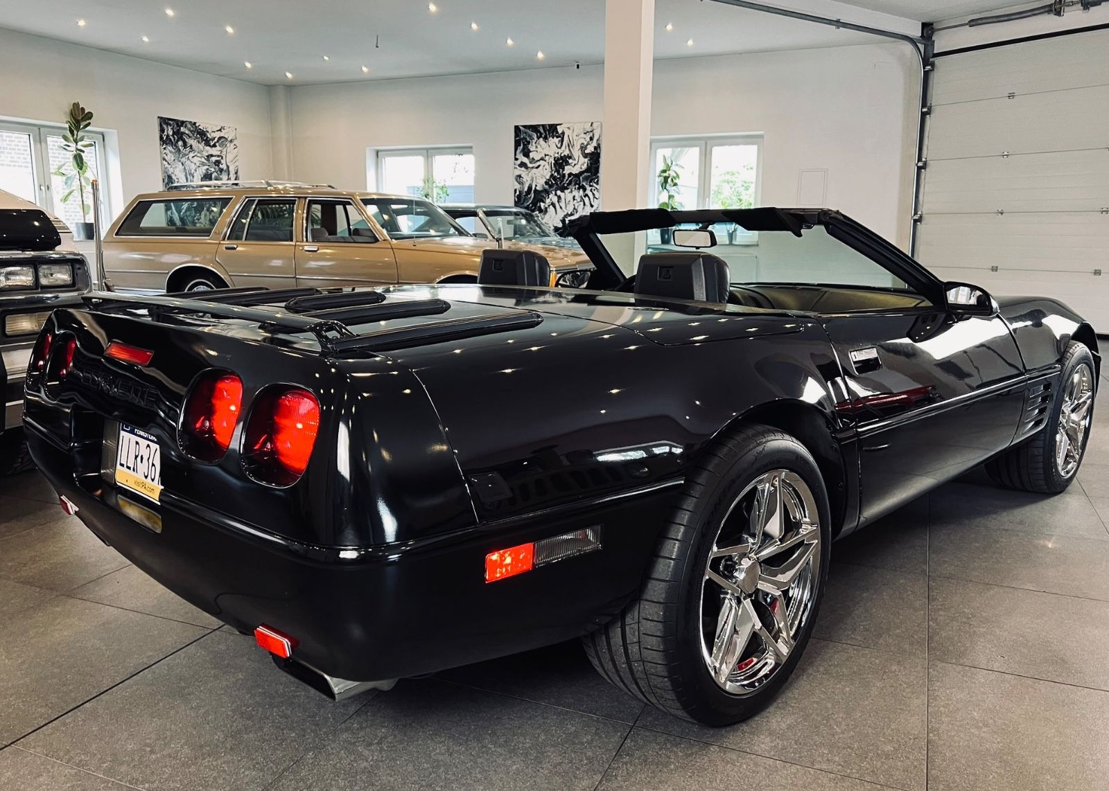 Fahrzeugabbildung Corvette C4 Anniversary Cabrio  5,7 L V8 mit TÜV und H.