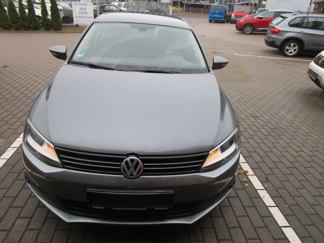 Volkswagen Jetta VI Comfortline