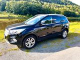 Ford Kuga 2,0 TDCi 110kW COOL & CONNECT AHK Garantie - Ford Kuga von privat