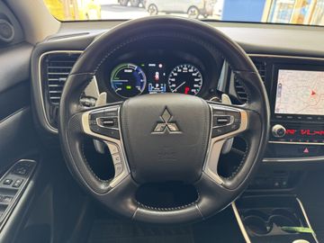 Mitsubishi Outlander PHEV Basis Spirit 4WD