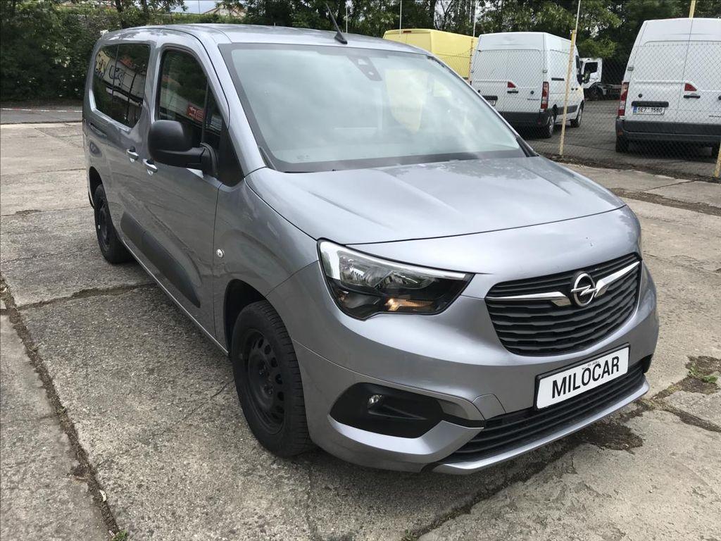Opel OPEL Combo LIFE LONG 1.2T 81 KW 5 míst
