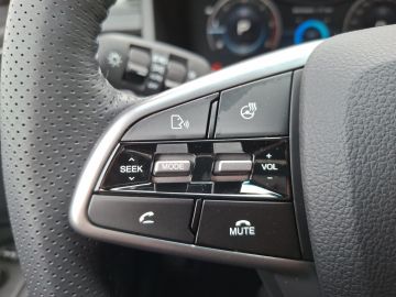 KGM Musso Grand Black 2.2 AT Navi°Leder° Sperrdiff°A