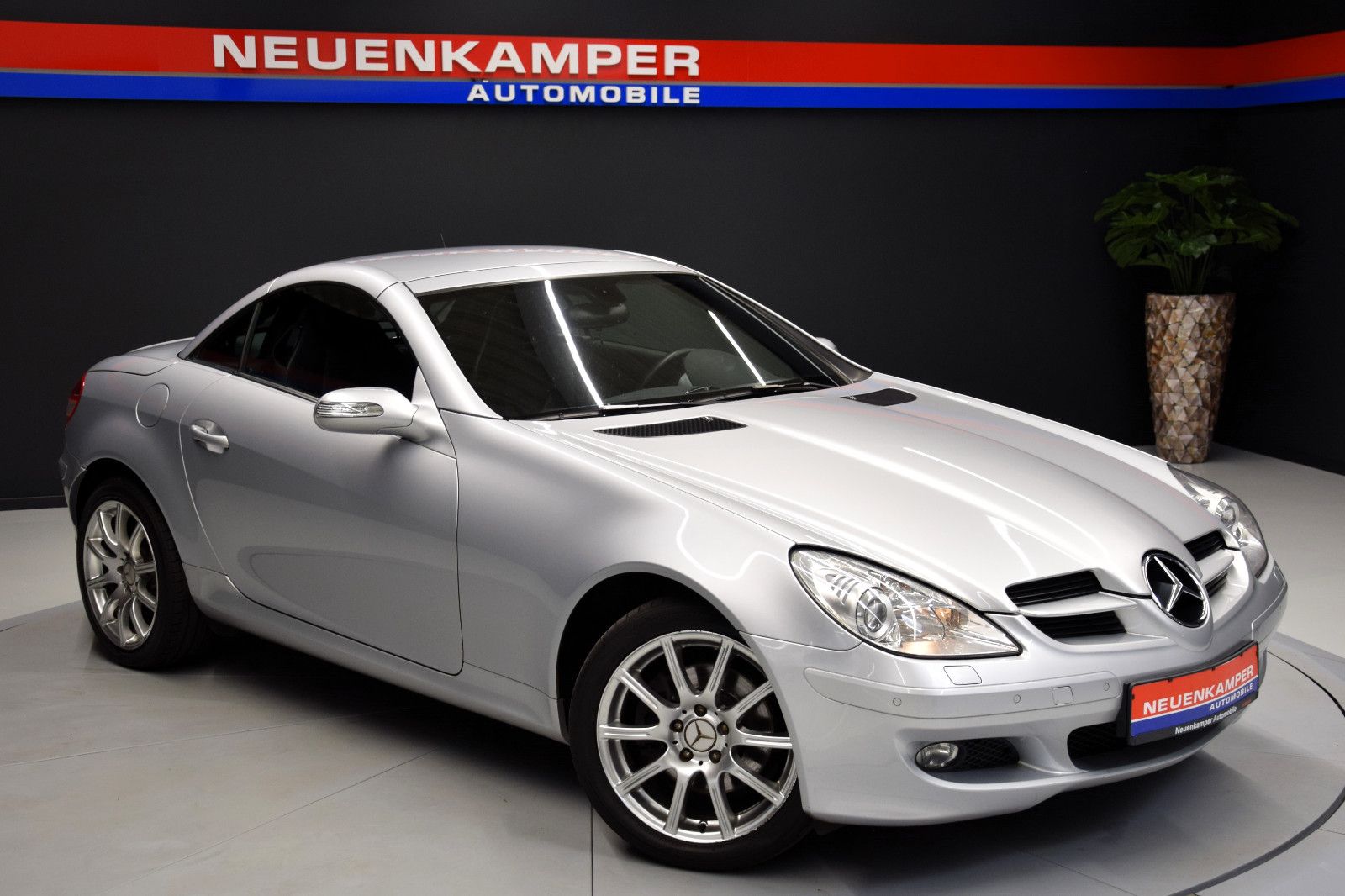 Fahrzeugabbildung Mercedes-Benz SLK 280 Roadster Bi-Xenon Leder Automatik Klima