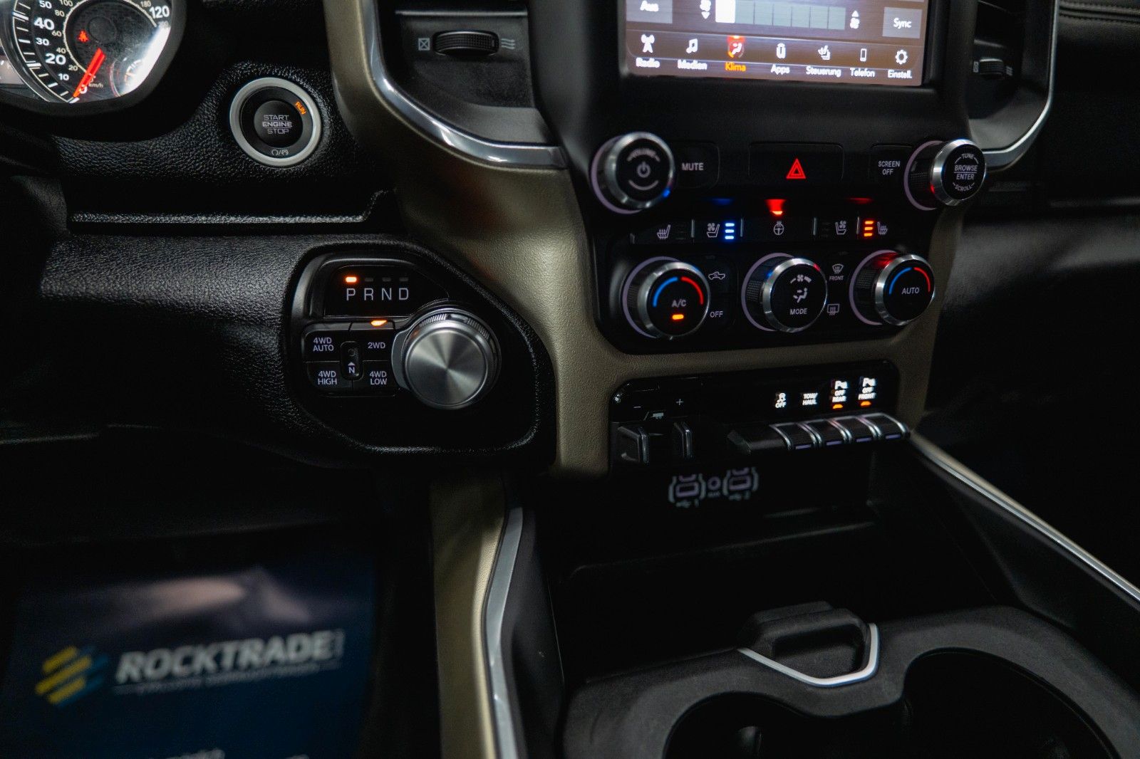 Fahrzeugabbildung Dodge RAM 5.7 V8 HEMI 4x4 NIGHT-Paket LARAMIE 22 Zoll