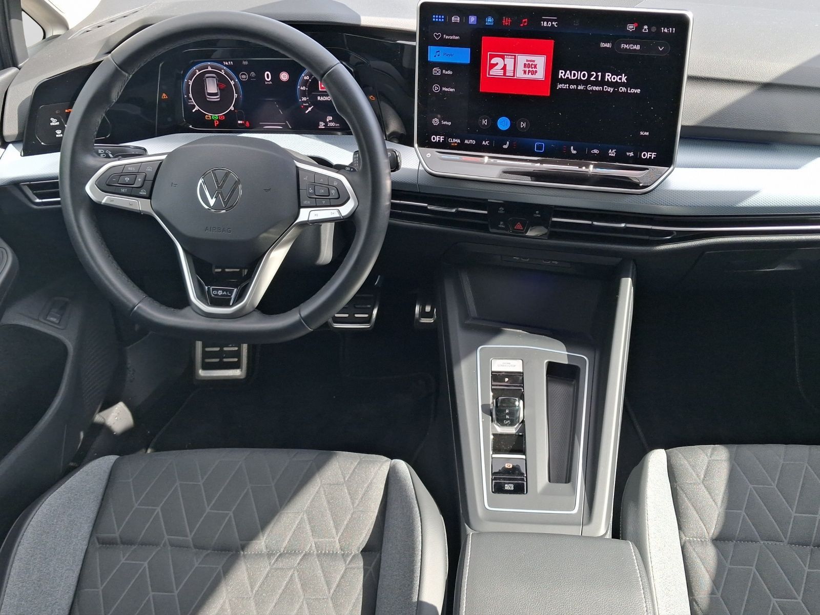 Volkswagen Golf Variant 1.5 eTSI DSG GOAL PANO MATRIX 360° foto 5