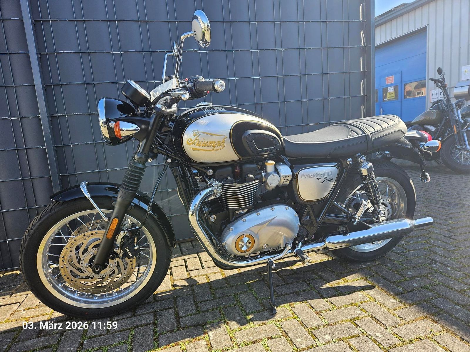 Fahrzeugabbildung Triumph Bonneville T120 Icon Edition