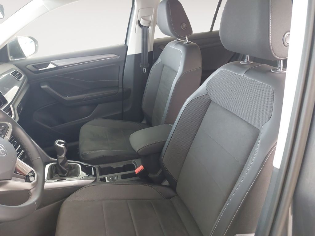 Fahrzeugabbildung Volkswagen T-Roc 1.5 TSI Style Standheizung Rier View