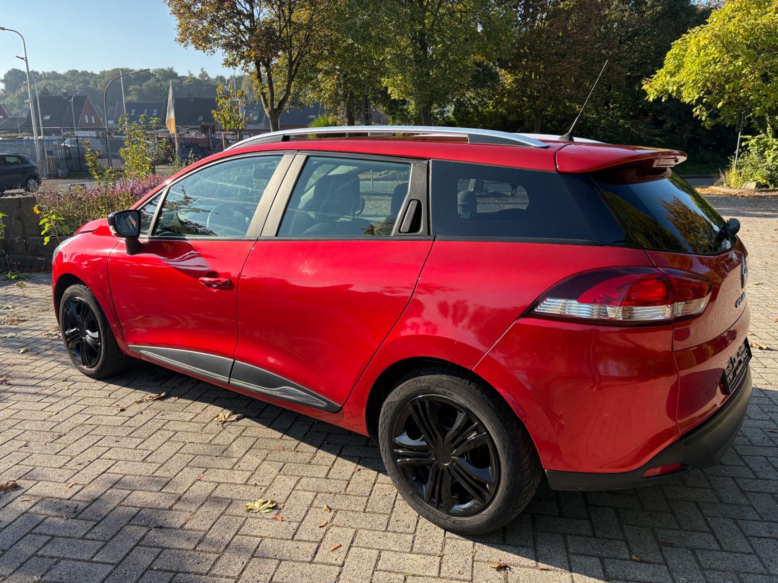 Renault Clio 2015 — interior