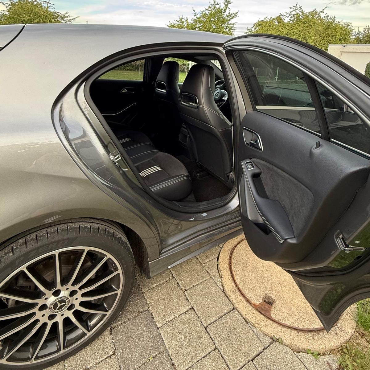 Mercedes-Benz A 250 4MATIC 