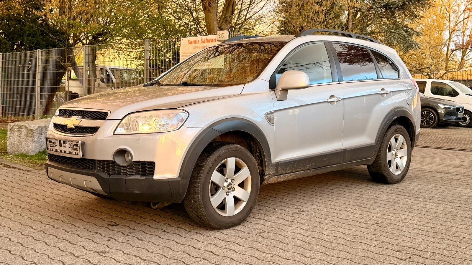 Chevrolet Captiva 2.0 D LS 4X4*TÜV06/2027*Traktion.*2.Hand