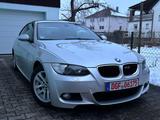 BMW 320i e92 1HD M-Paket+Xenon+Heckrollo+Leder+Sitzh - BMW: X9