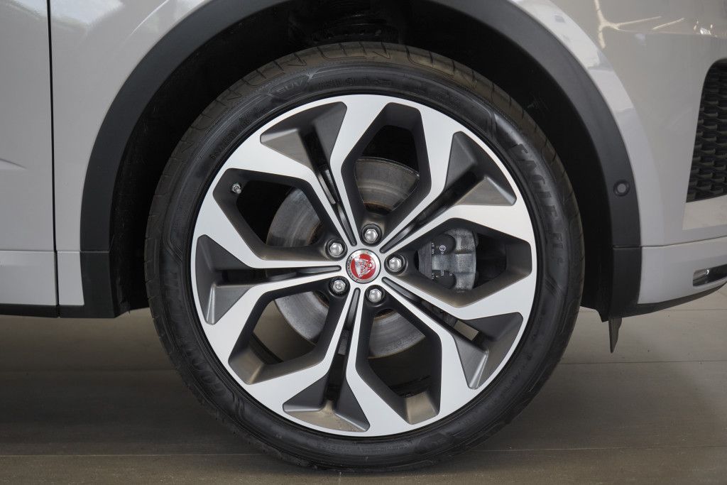 Jaguar E Pace