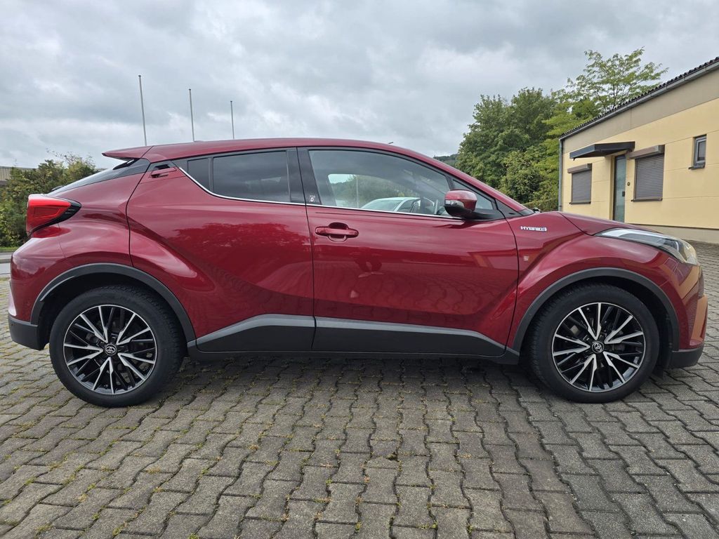 Image of Toyota C-HR