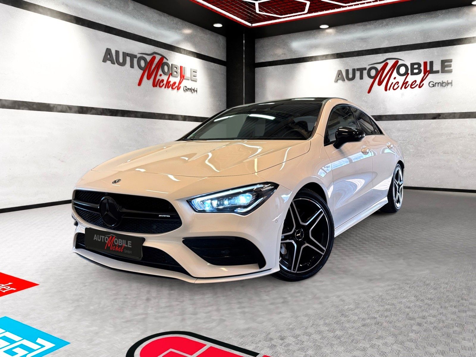 MERCEDES-BENZ CLA 35 AMG 4MATIC Coupé / Garantie / Ambiente