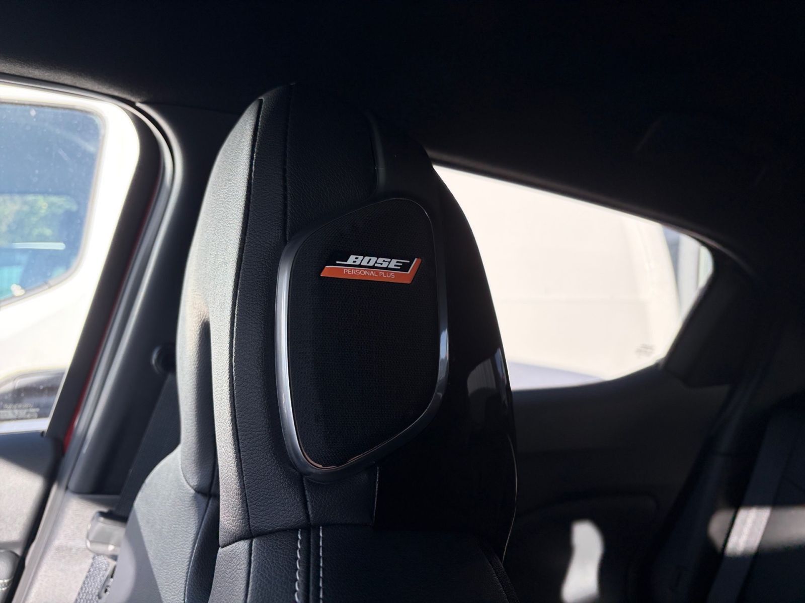 Fahrzeugabbildung Nissan Juke 1.6 Hybrid Tekna Hybrid *ALLWETTER*BOSE*LED