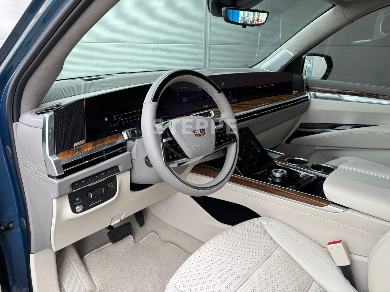 Cadillac Escalade FACELIFT MY26 6.2 V8 Sport Platinum 24"