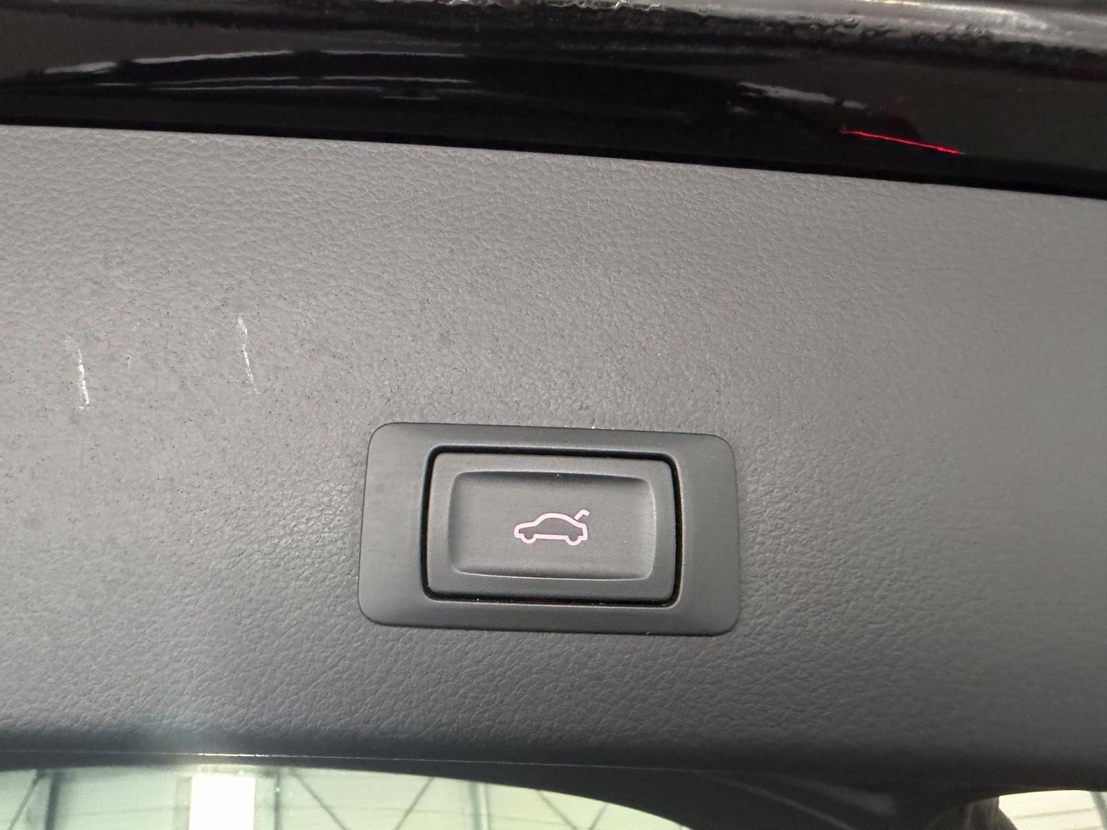 Audi A6 Avant 1.8 TFSI AUT TEMP BT PDC SHZ NAVI XENON