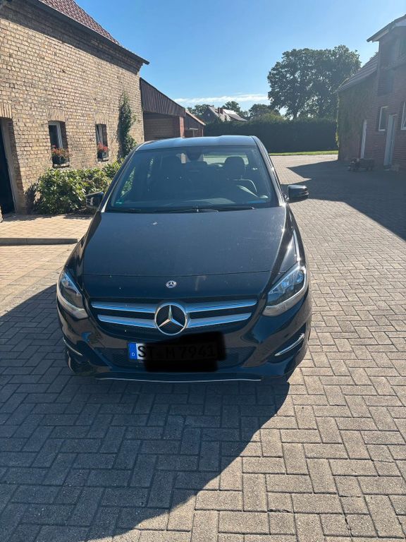 Image of Mercedes-Benz B 200