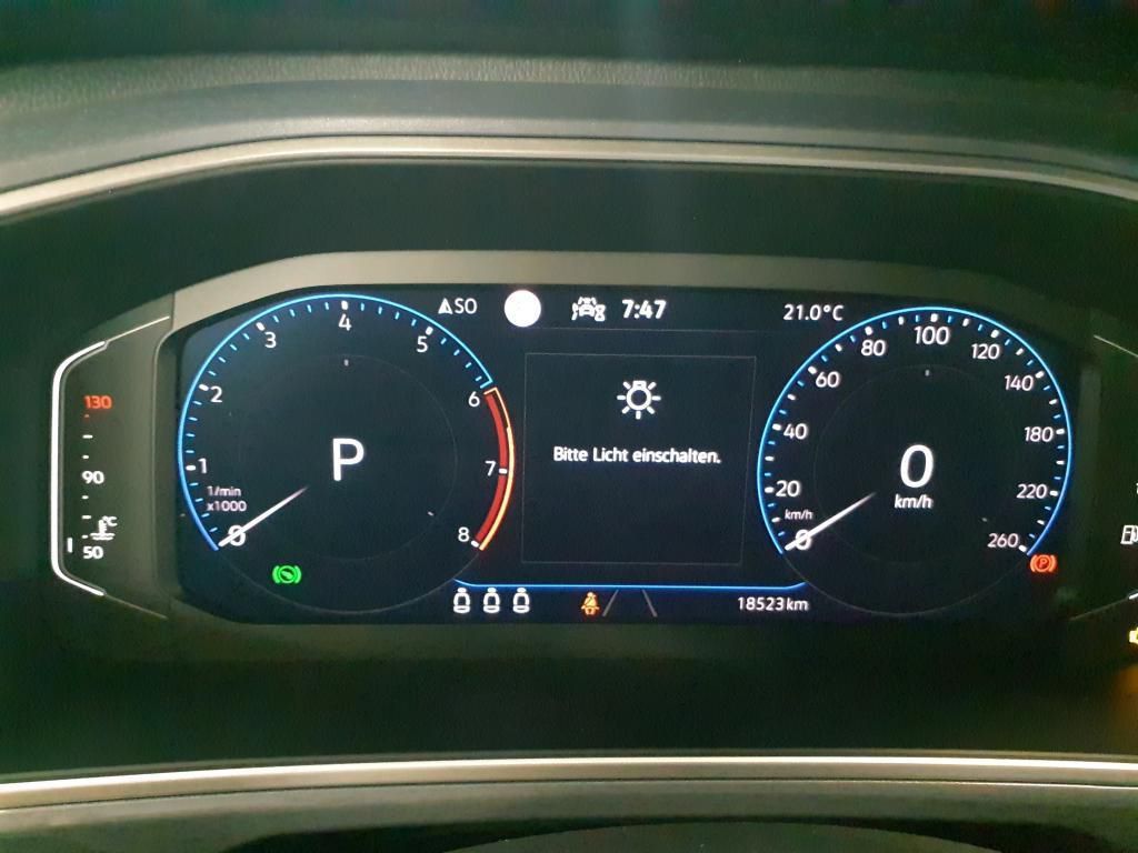Volkswagen T-Roc Style 1.5 TSI AHK*PDC*RFK*Tempo*Klima*Sh
