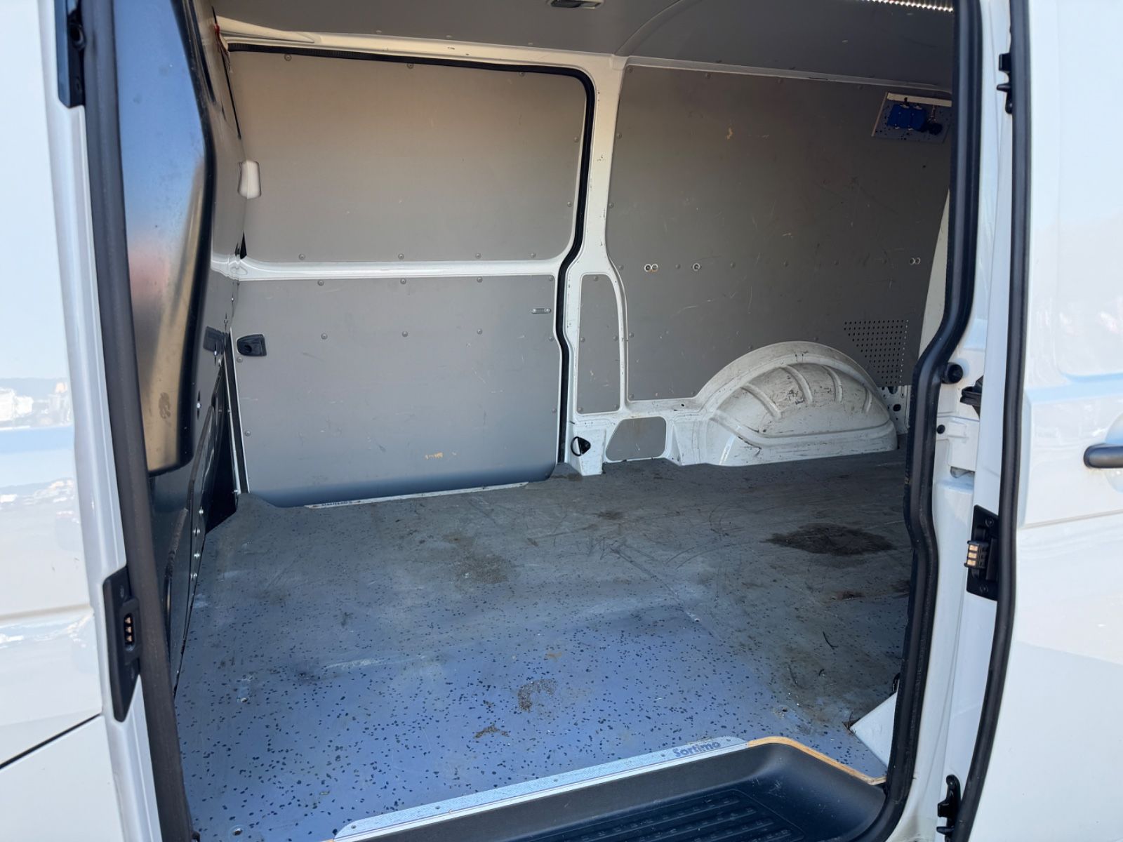 Fahrzeugabbildung Volkswagen T6 Transporter Kasten lang Klima2xSchiebetür