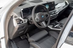 BMW X7 – 12 / 36