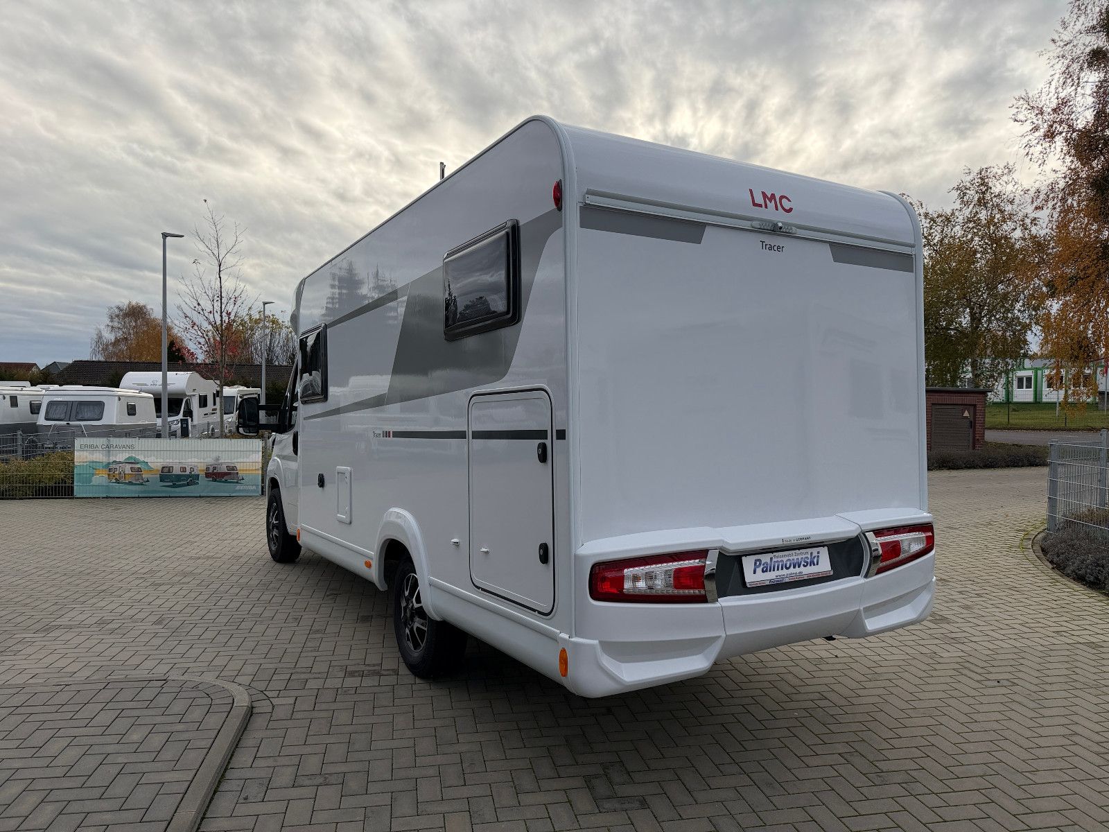 Fahrzeugabbildung LMC Tracer 670 V