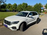 Volkswagen Touareg 3.0 V6 TDI SCR 170kW 4MOTION Tiptronic - - gebrauchte VW Touareg aus dem Jahr 2019