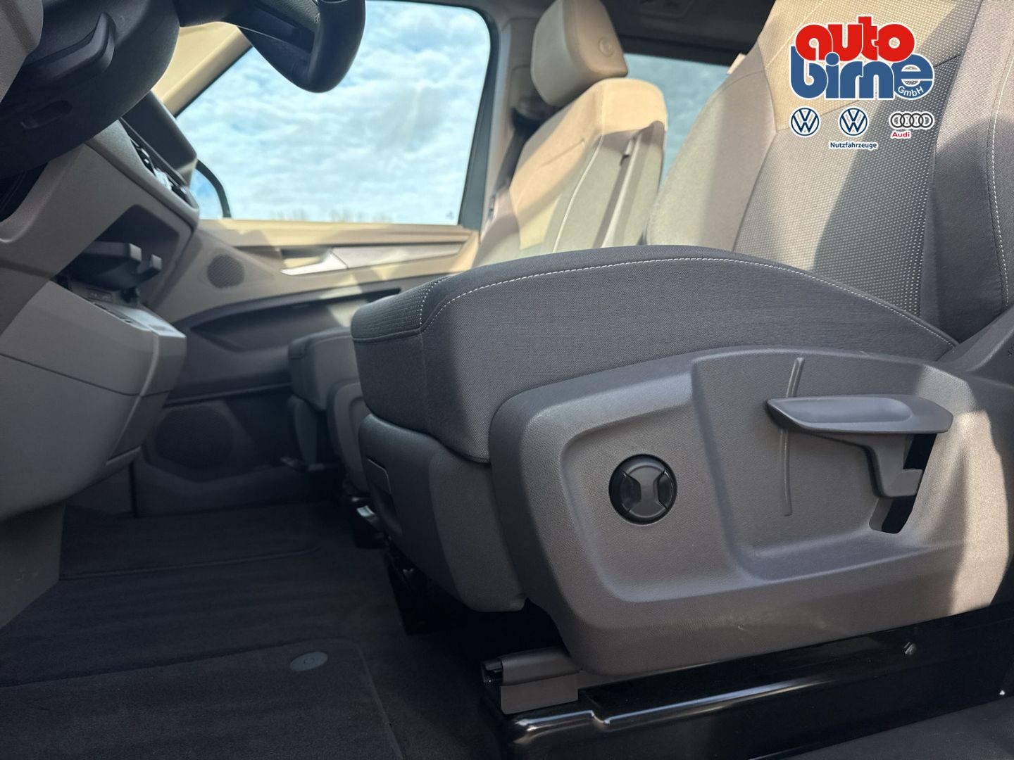 T7 Multivan 2.0 TDI Life lang 6-Sitze StandHZG A