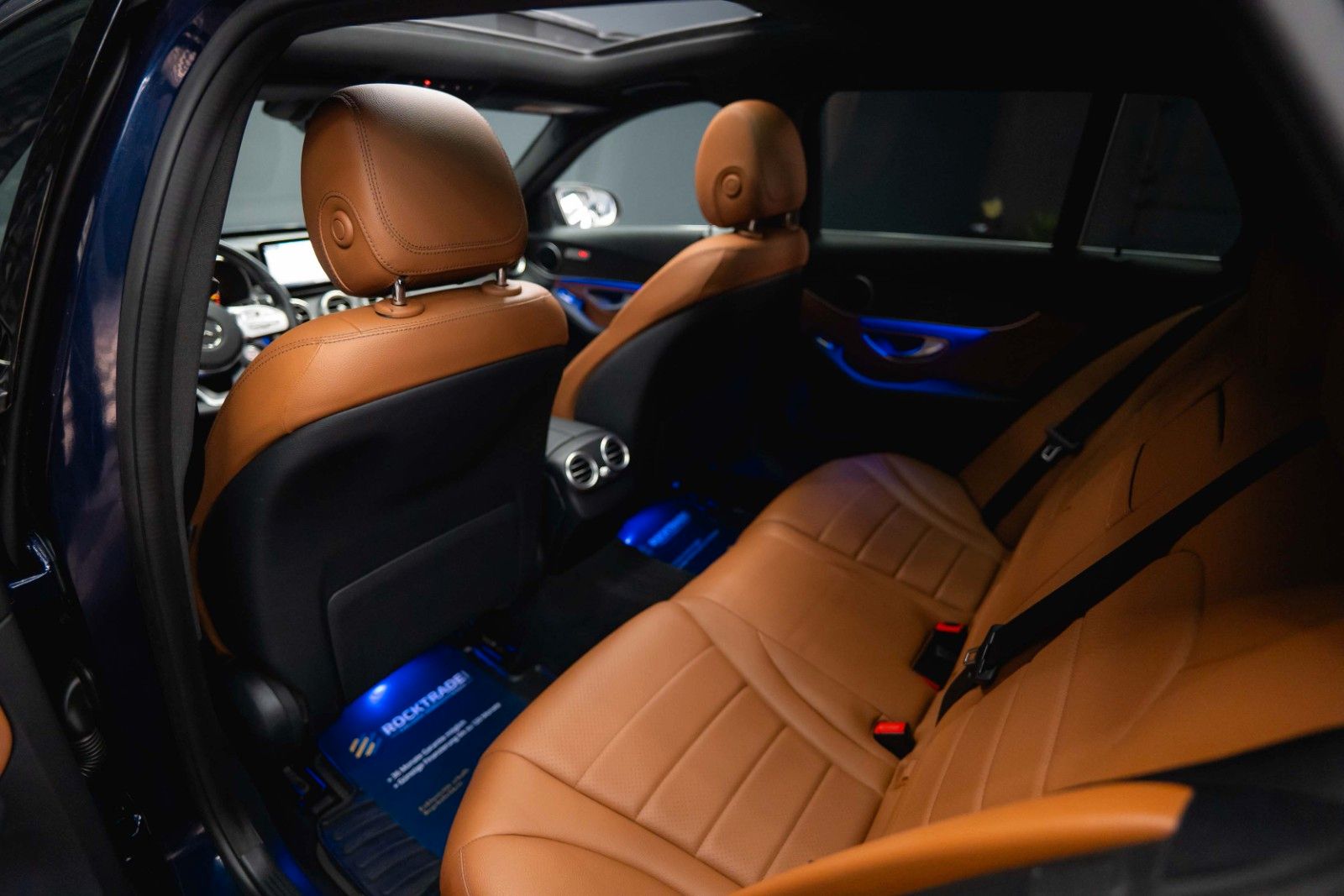 Fahrzeugabbildung Mercedes-Benz C 300 AMG | ACC | Pano | Mulitbeam | Widescreen