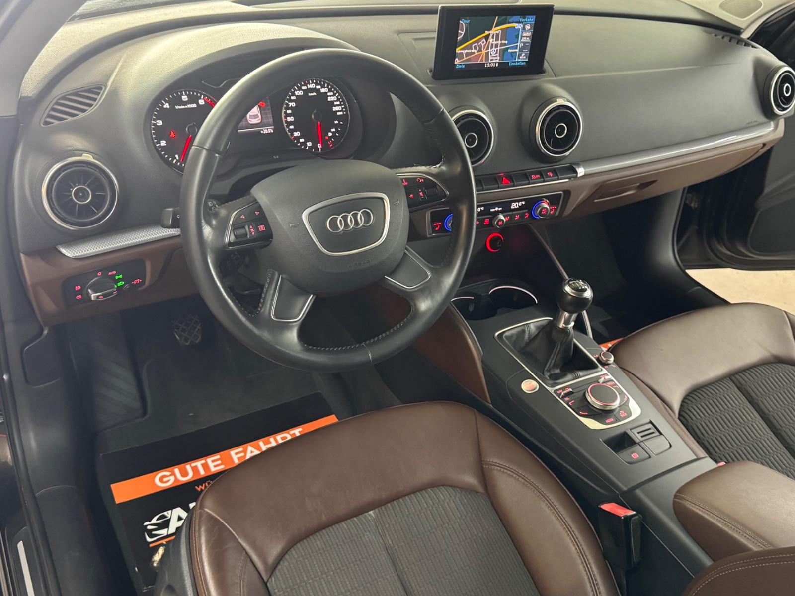 Audi A3*S-LINE*XENON*NAVI*SHZG*TEMPO*KEYLESS*PDC*