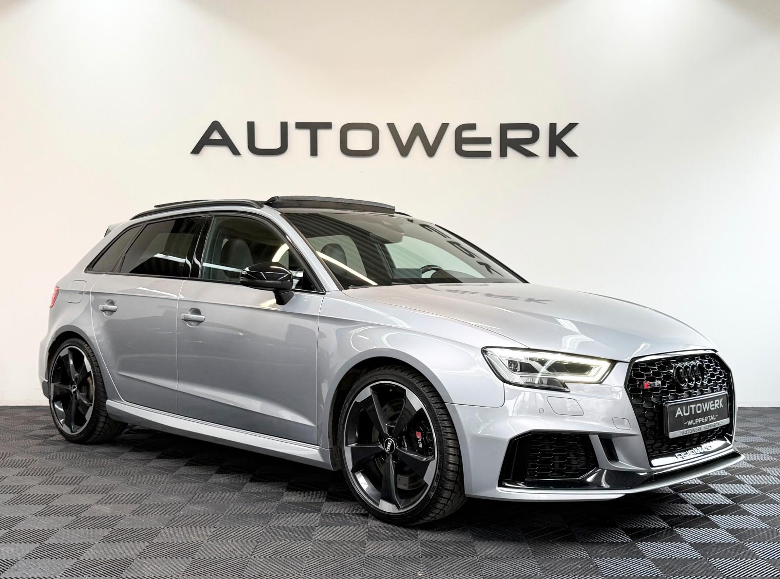 Audi RS 3 Sportback 2.5 TFSI Quattro*SCHALE*PANO*KAME