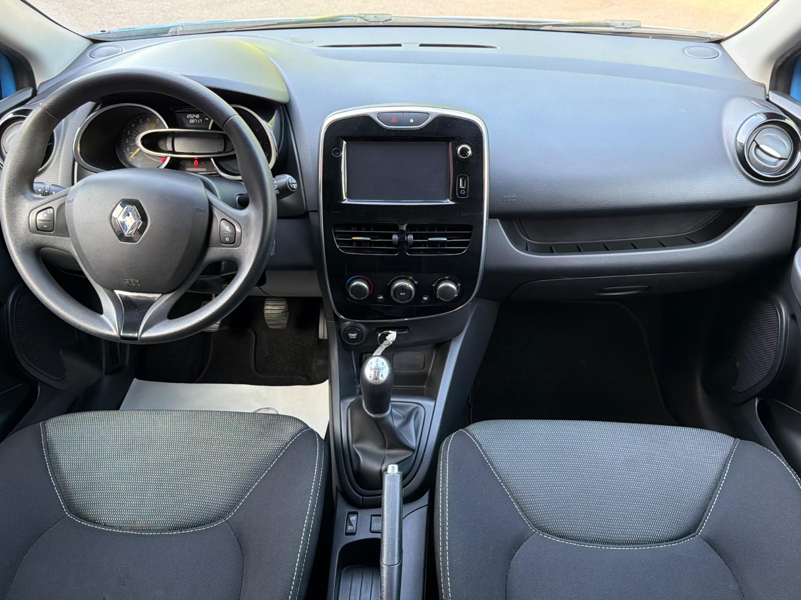 Renault Clio 2015 — photo 13