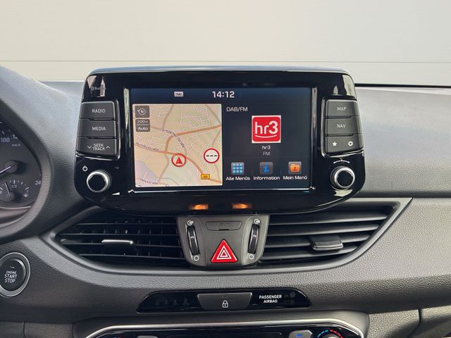 Hyundai i30 Premium Pano+Kamera+LED+Navi+SHZ+Klima+Temp+