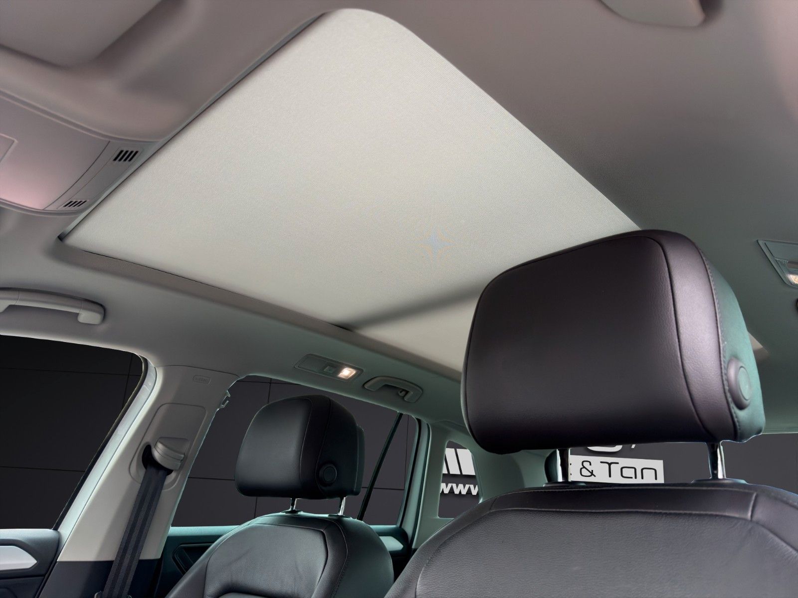 Fahrzeugabbildung Volkswagen Tiguan 4Motion*Navi*Kamera*SitzHZ*Memory*Pano*